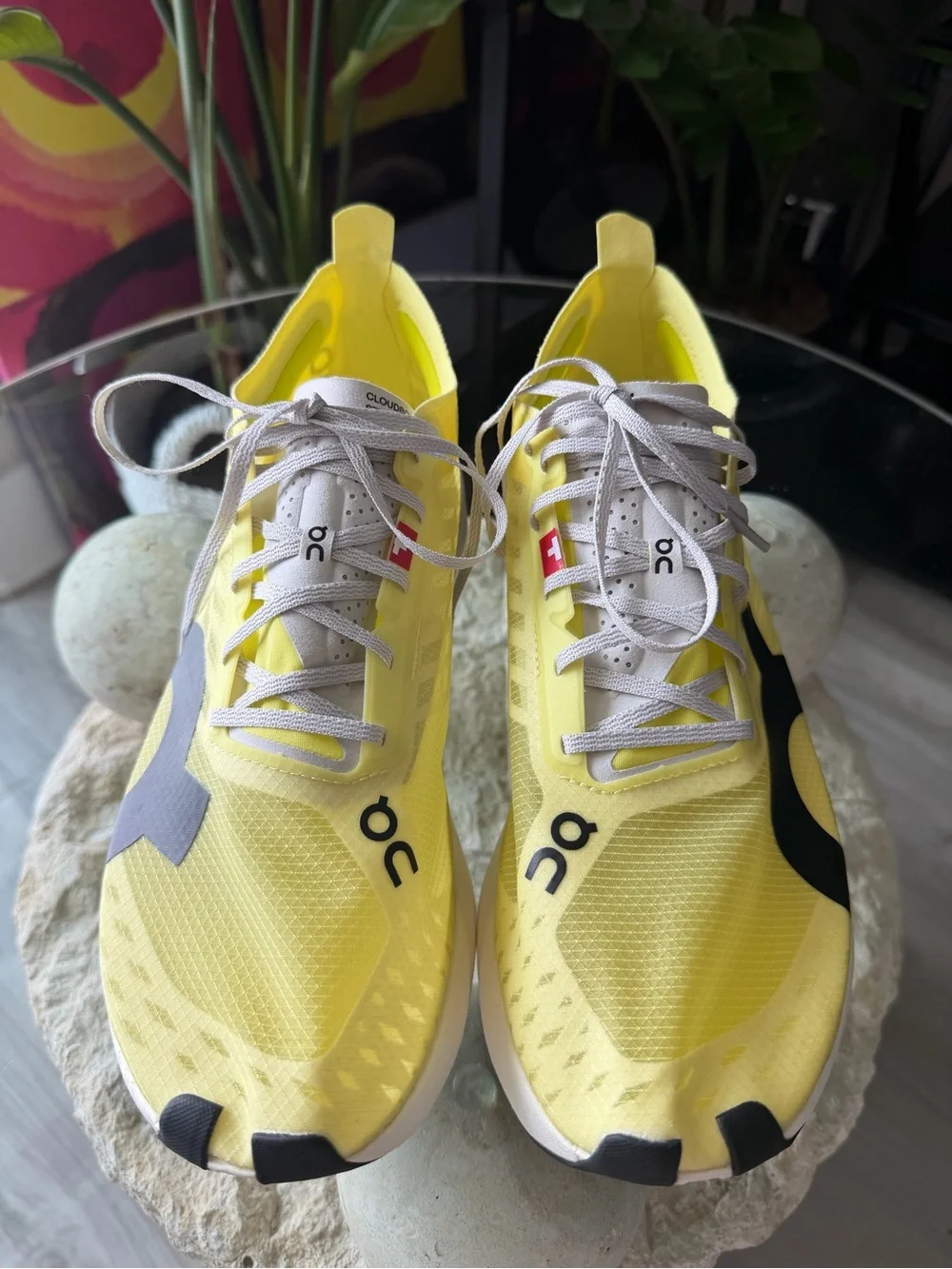 On Cloudboom Strike Men’s Running Shoes US 8.5 Limelight Wolf Carbon Racing